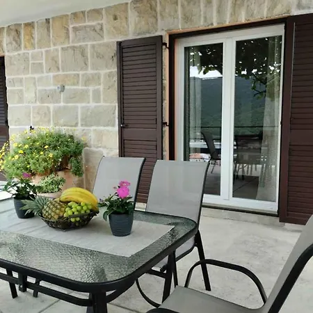 아파트 In 51833 라벡