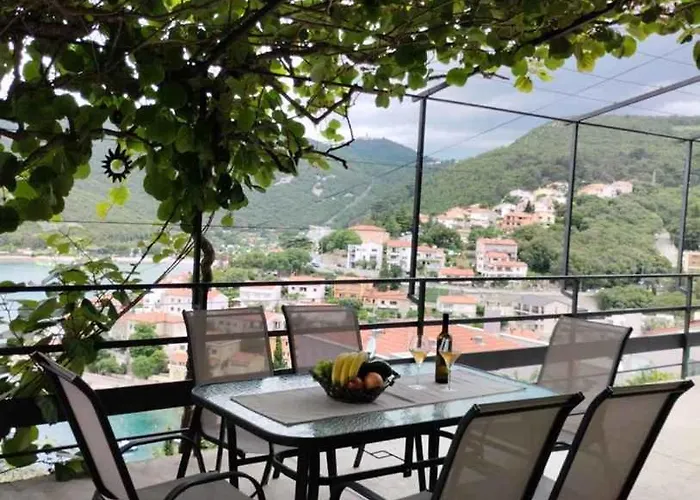 아파트 In 51833 라벡