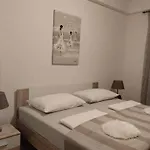 In 51833 Apartment