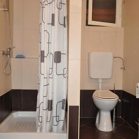 Apartman In 51833